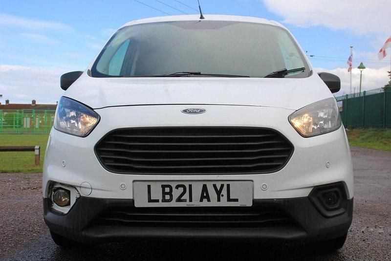 Begagnad Ford Transit Trend 2021 Vit Van