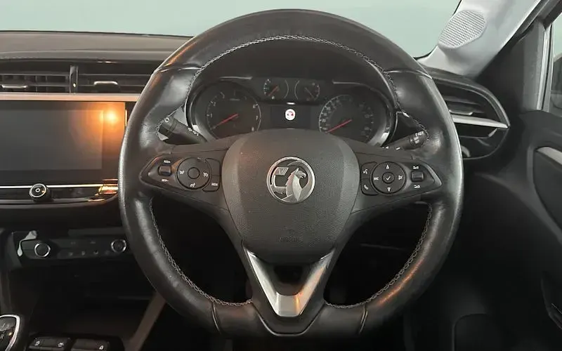 Used Vauxhall Corsa 75 HP (55 kW) 2021 White Hatchback