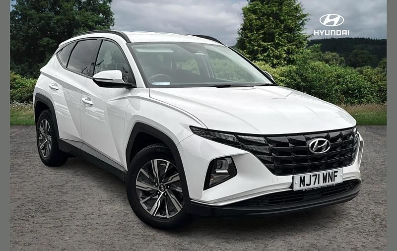 White Used 2021 Hyundai Tucson SE SUV | £17,382 (Super price) - Image 1/4