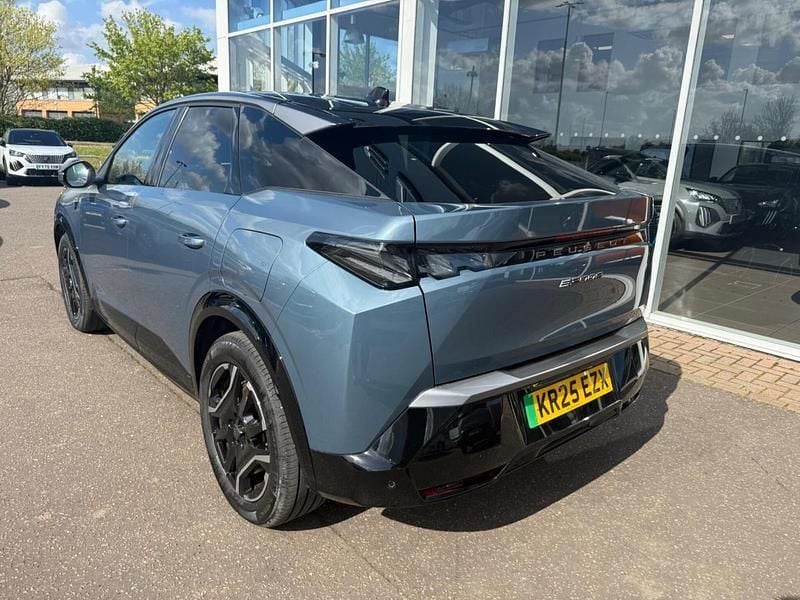 Used Peugeot e-3008 GT 152 kW (207 HP) 2025 Blue SUV