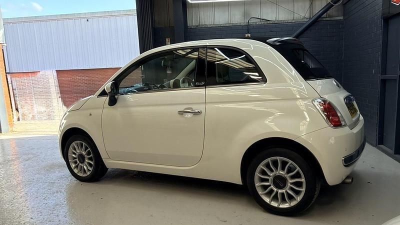 Used Fiat 500C Lounge 69 HP (50 kW) 2009 White Cabriolet