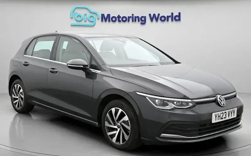 Second-hand VW Golf VIII Style 204 CP (150 kW) 2023 Hatchback