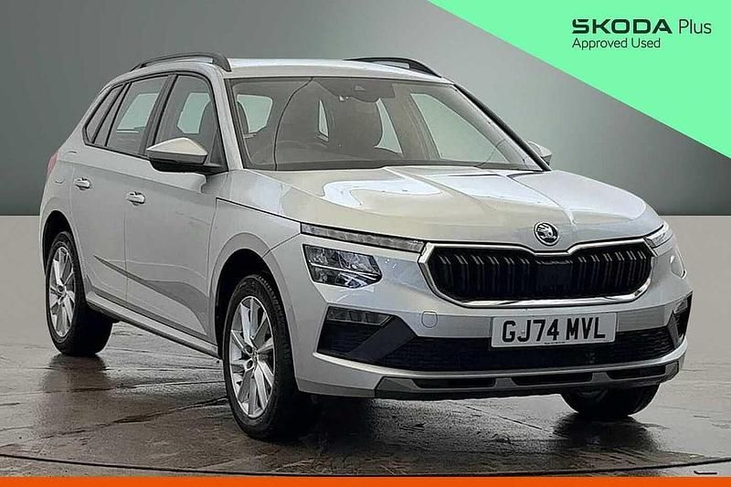 Brilliant silver metallic Used 2024 Skoda Kamiq SE SUV | £18,450 (Fair price) - Image 1/4