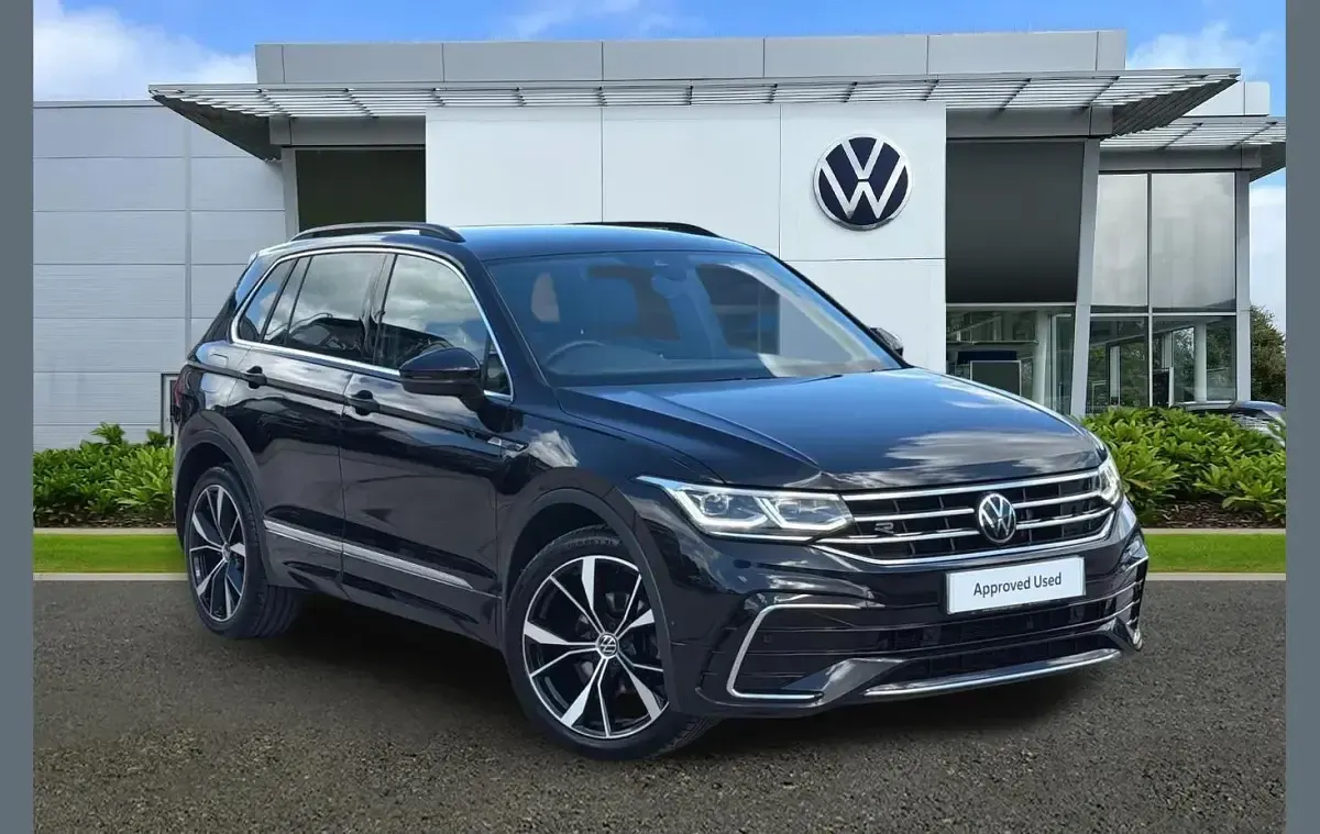 Used VW Tiguan R-line 150 HP (110 kW) 2023 SUV