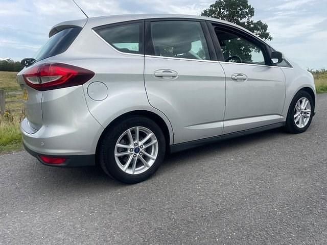 Used Ford C-MAX Zetec 120 HP (88 kW) 2016 Silver MPV