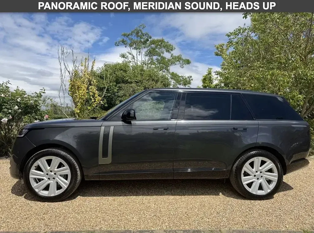 Used Land Rover Range Rover HSE 350 HP (257 kW) 2025 Grey SUV