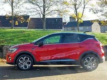 Used Renault Captur Techno 160 HP (117 kW) 2023 Red SUV