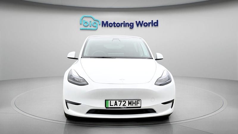Used Tesla Model Y Long Range AWD 378 kW (514 HP) 2022 White SUV