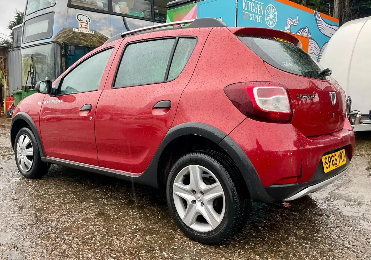 Used Dacia Sandero Ambiance 2015 Red Hatchback