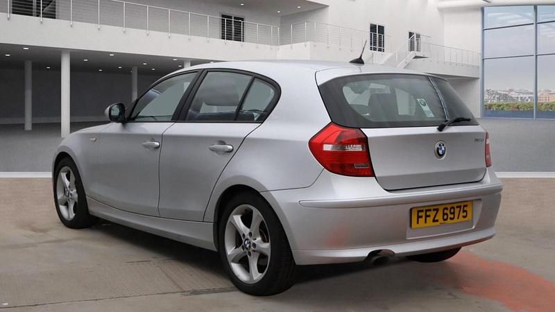 Used BMW 116 Sport Line 2011 Silver Hatchback