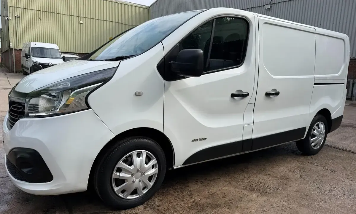 Used Renault Trafic Business 2016 White MPV