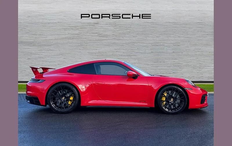 Used Porsche 911 472 HP (347 kW) 2022 Red Coupe