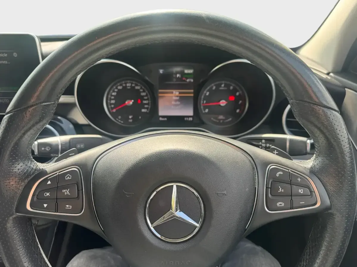 Begagnad Mercedes C350e Premium Plus 2018 Blå Sedan