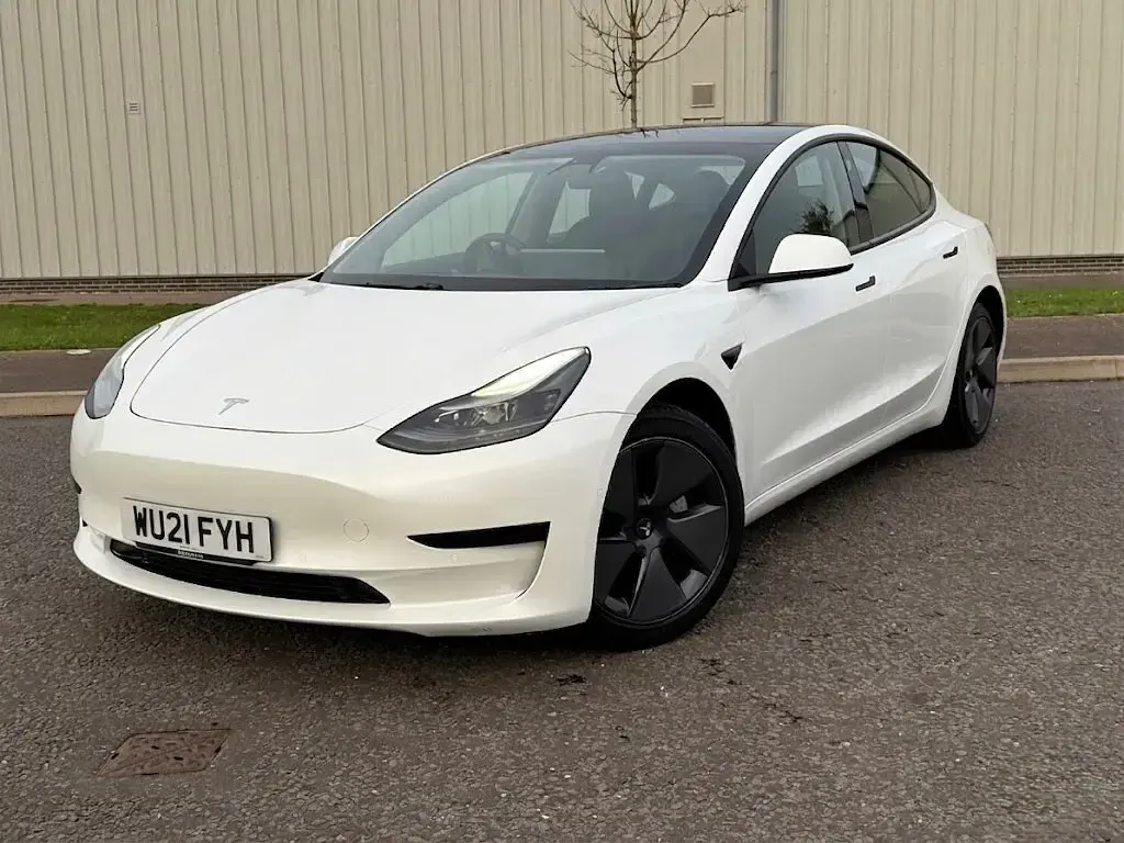 Used Tesla Model 3 Long Range AWD 366 kW (498 HP) 2021 White Sedan