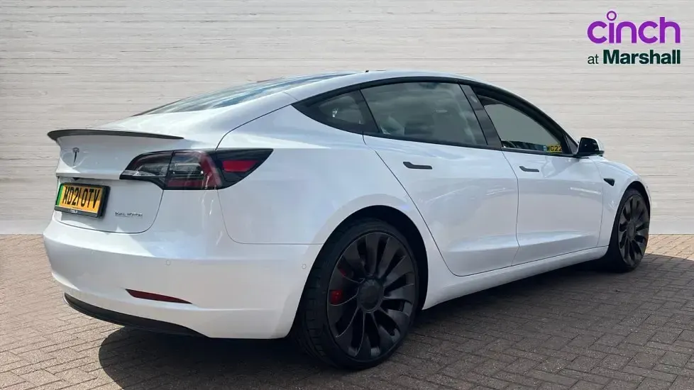 Used Tesla Model 3 Performance 461 kW (627 HP) 2021 White Sedan