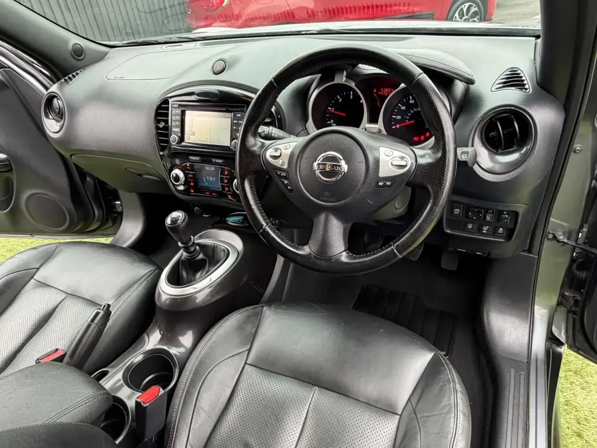 Used Nissan Juke Tekna 110 HP (80 kW) 2014 Grey SUV