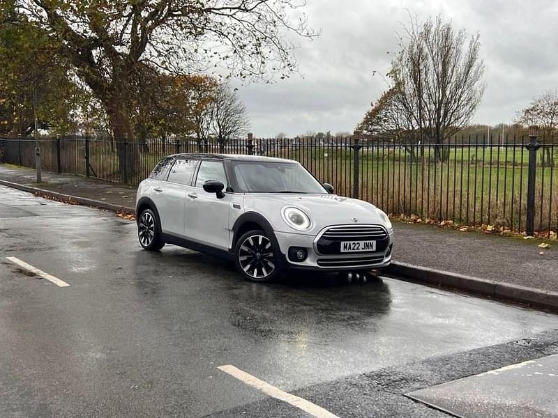 Used Mini Cooper Clubman Exclusive 136 HP (100 kW) 2022 Silver Estate