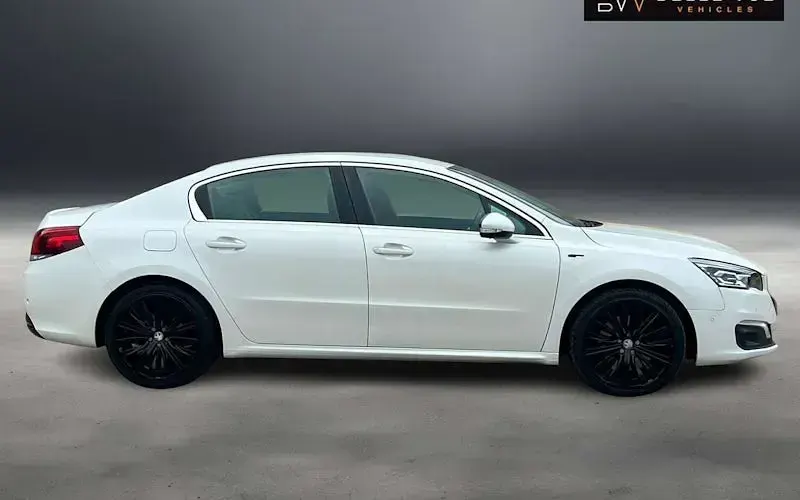 Used Peugeot 508 GTi 181 HP (133 kW) 2017 White Sedan