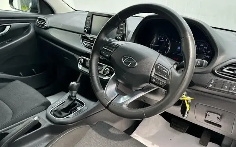 Used Hyundai i30 SE 120 HP (88 kW) 2023 Hatchback