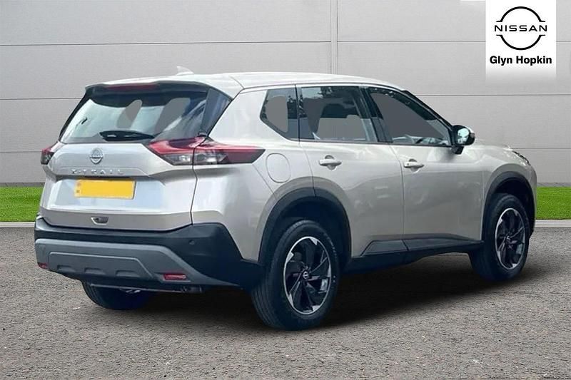 New Nissan X-Trail Acenta Premium 163 HP (119 kW) 2025 Silver SUV