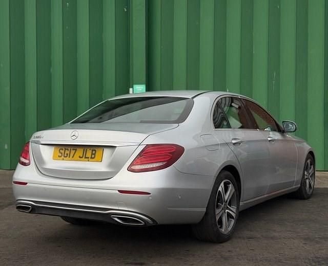 Used Mercedes E220 SE 194 HP (142 kW) 2017 Silver Sedan
