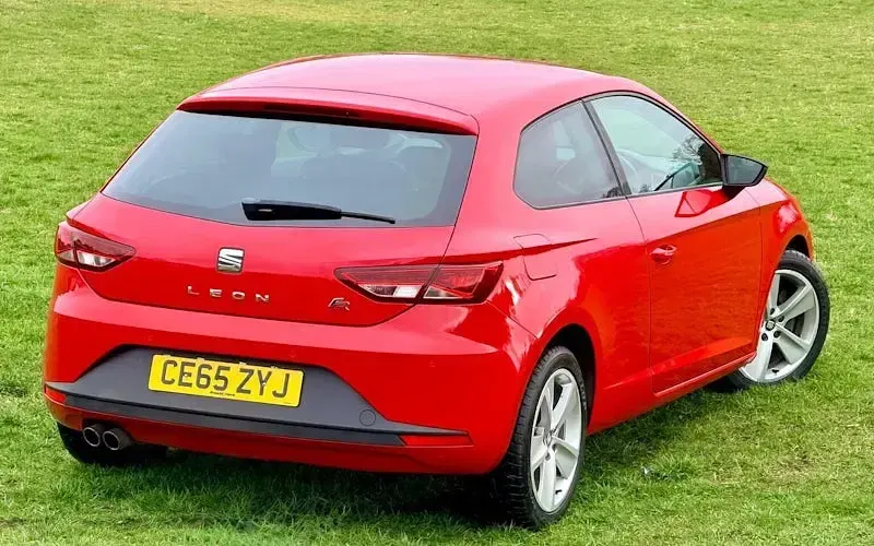 Used Seat Leon SC FR 150 HP (110 kW) 2015 Red Hatchback