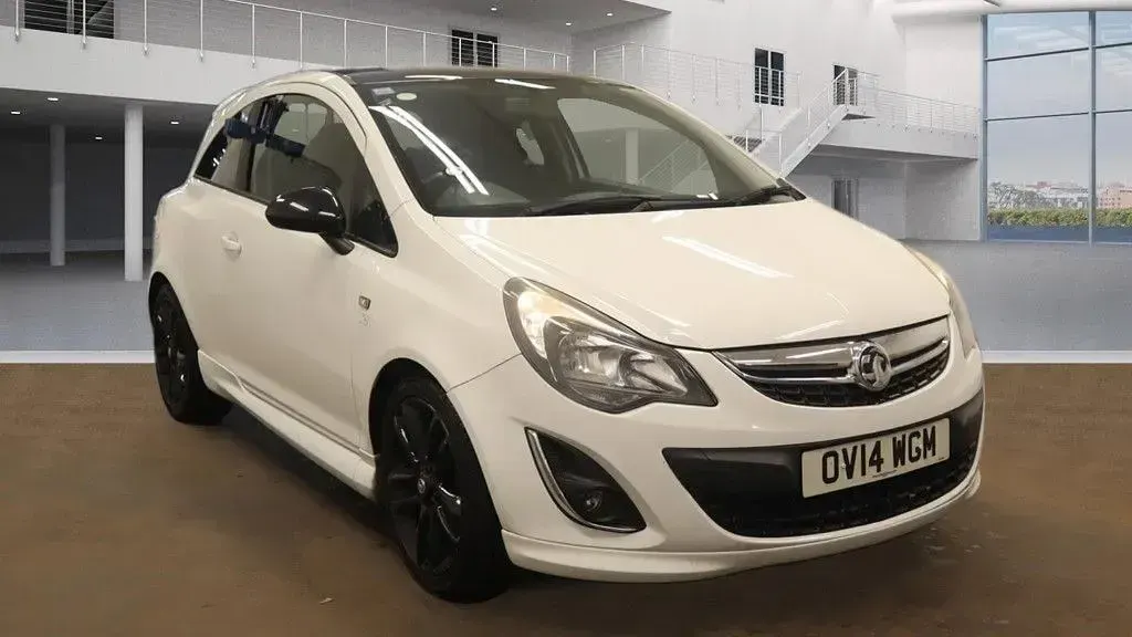 Begagnad Vauxhall Corsa Edition 83 HK (61 kW) 2014 Vit Halvkombi