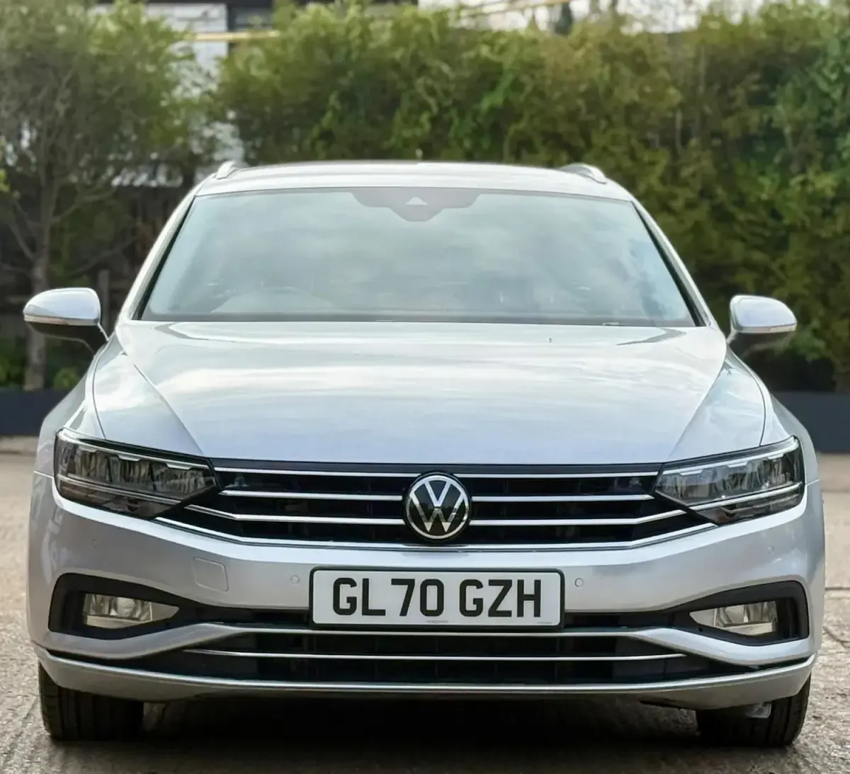 Used VW Passat SEL 150 HP (110 kW) 2020 Silver Estate