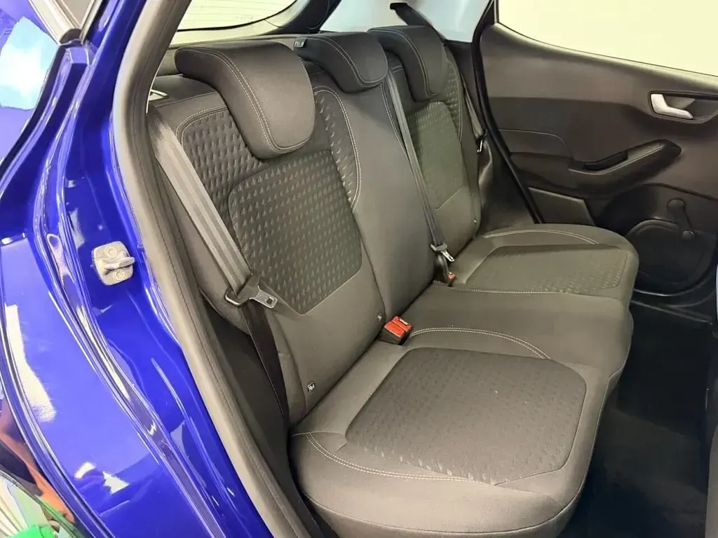Usado Ford Fiesta Titanium 100 HP (73 kW) 2017 Azul Citadino