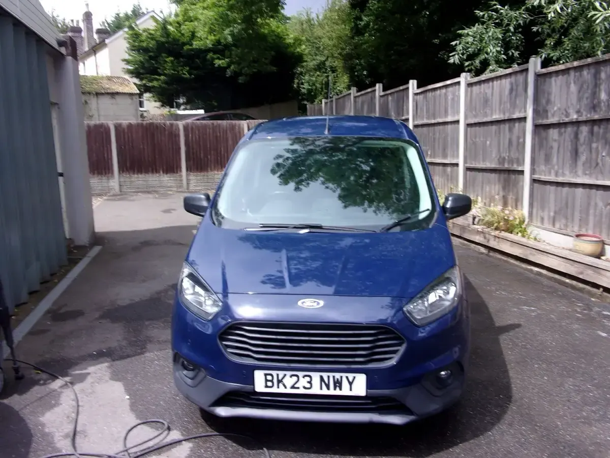 Used Ford Transit Courier Trend 2023 Blue Van