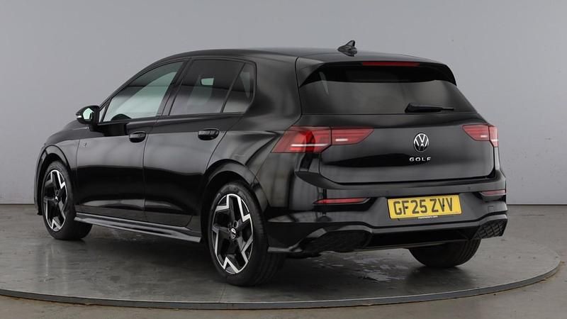 Used VW Golf VIII R-line 150 HP (110 kW) 2025 Black Hatchback