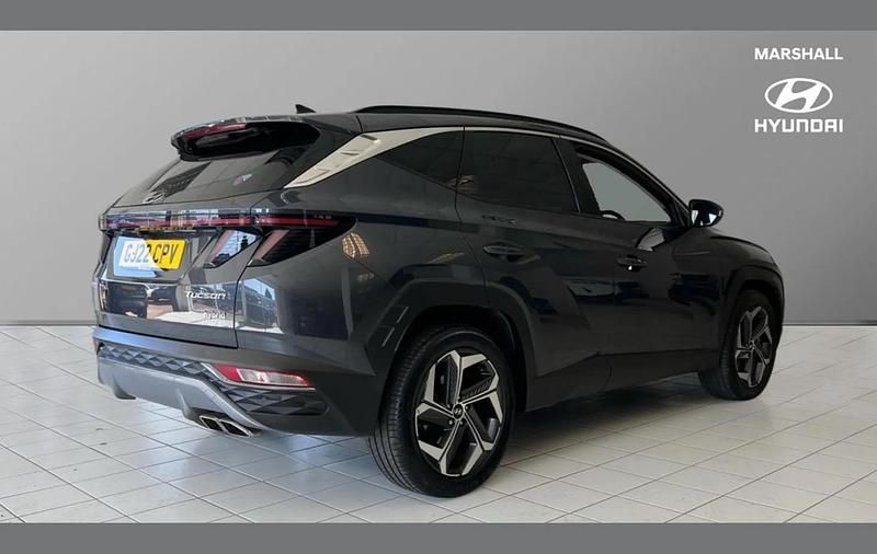 Usado Hyundai Tucson Premium 230 CV (169 kW) 2022 Gris SUV