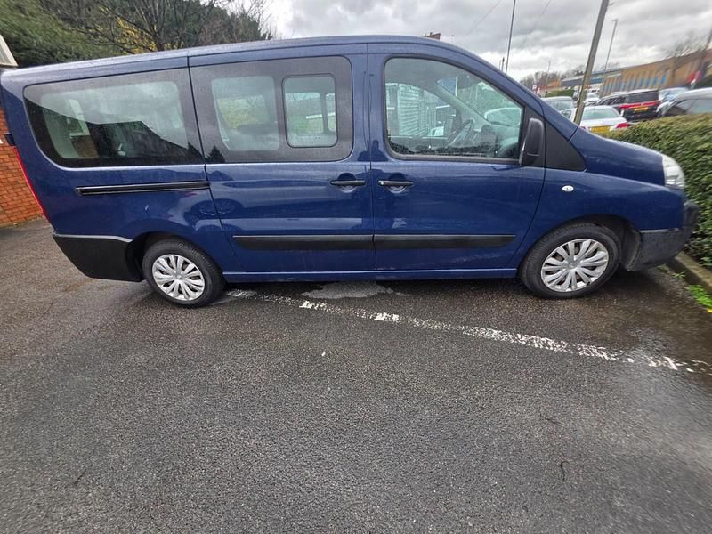 Used Citroën Dispatch 125 HP (91 kW) 2014 Blue MPV