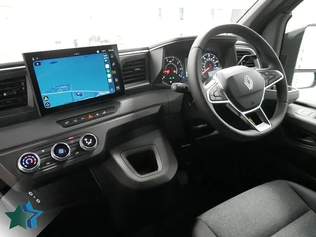New Renault Master 170 HP (125 kW) 2026 Grey MPV