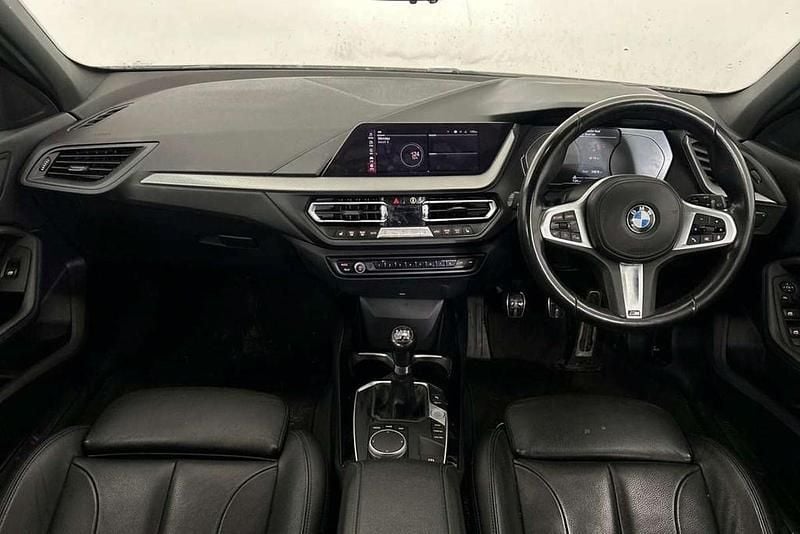 Used BMW 118 M Sport 138 HP (101 kW) 2021 White Hatchback