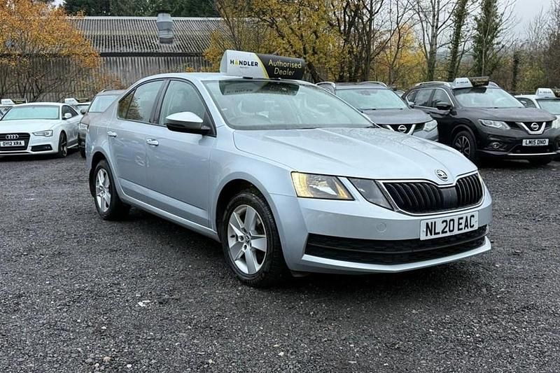 Silver Used 2020 Skoda Octavia Hatchback | £10,326 (Good price) - Image 1/1