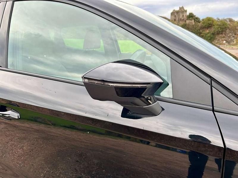 Used Seat Ibiza FR Sport 94 HP (69 kW) 2025 Black Hatchback