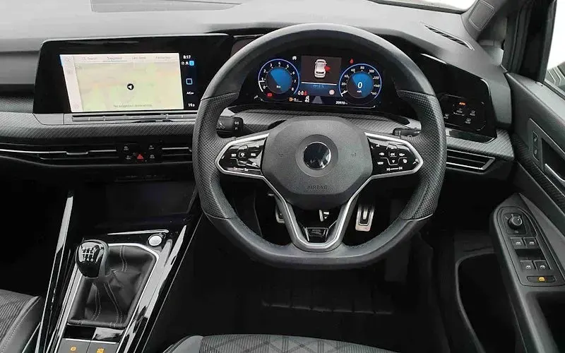 Used VW Golf VIII R-line 131 HP (96 kW) 2022 Black Hatchback