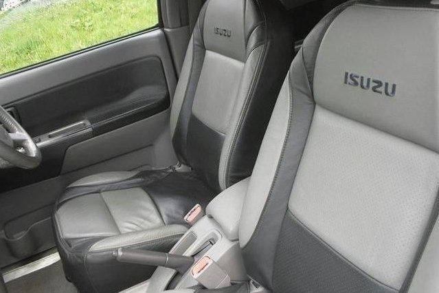 Used Isuzu Pick up 129 HP (94 kW) 2006 Pickup