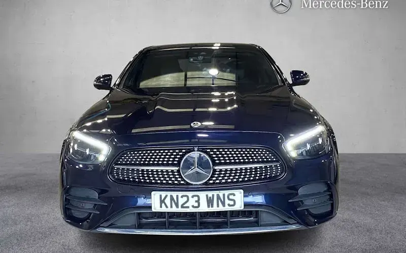 Used Mercedes E200 AMG line 200 HP (147 kW) 2023 Blue Sedan