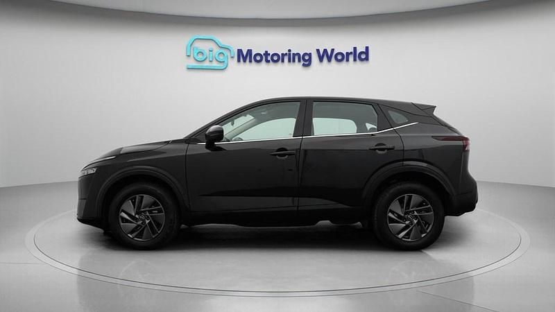Used Nissan Qashqai Acenta Premium 140 HP (102 kW) 2024 Black SUV