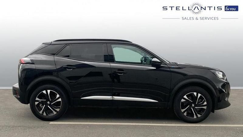 Used Peugeot e-2008 Allure Premium 98 kW (134 HP) 2022 Black SUV