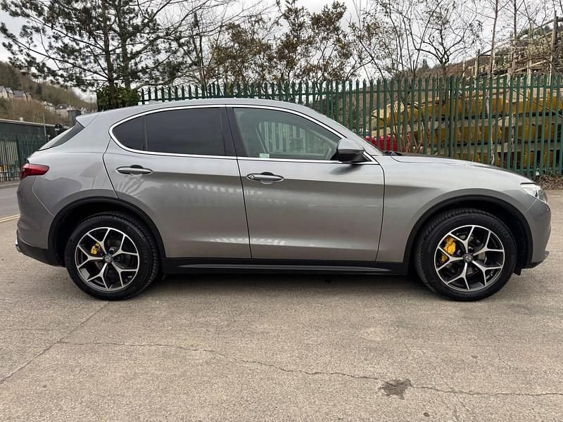Used Alfa Romeo Stelvio Super 210 HP (154 kW) 2019 Grey SUV