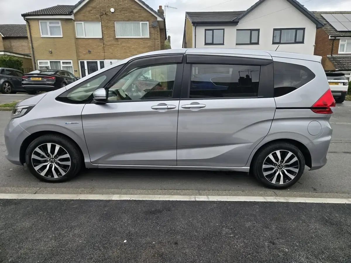 Used Honda Jazz Hybrid 2023 Blue Hatchback