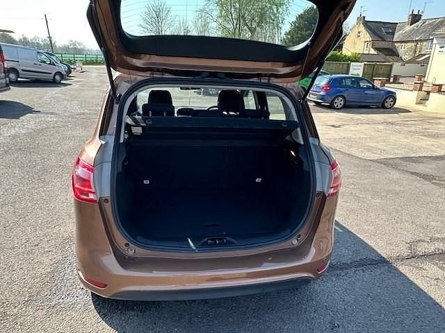 Used Ford B-MAX Titanium 2012 Gold MPV