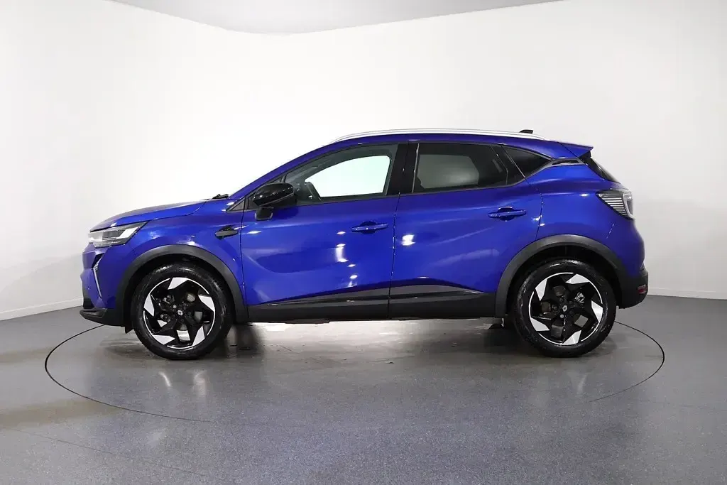 Used Renault Captur Techno 2026 Blue SUV