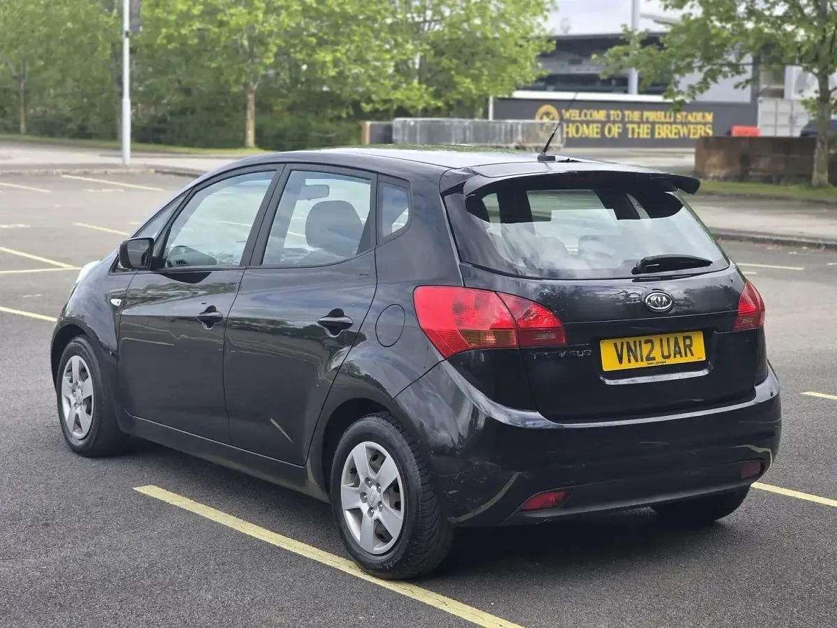 Used Kia Venga Air 90 HP (66 kW) 2012 Black Hatchback