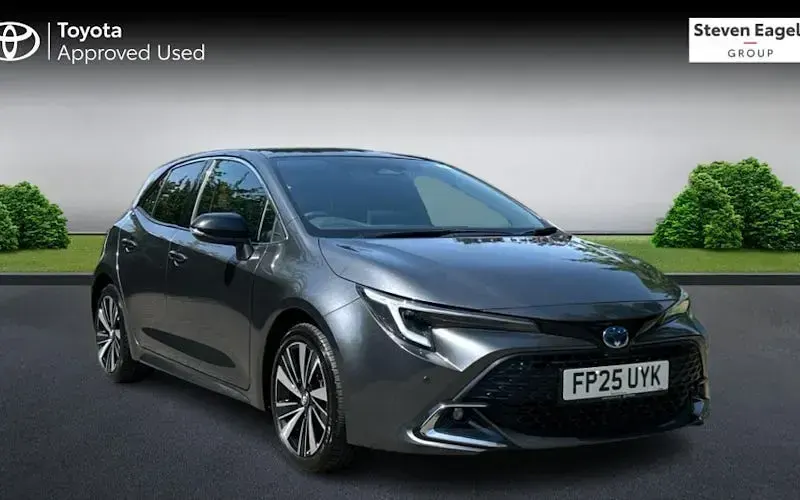 Used Toyota Corolla Design 140 HP (102 kW) 2026 Hatchback