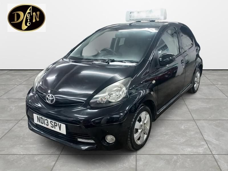 Used Toyota Aygo 68 HP (50 kW) 2013 Black Hatchback
