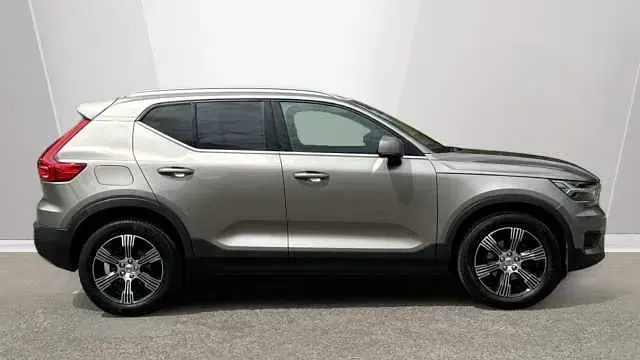 Used Volvo XC40 Inscription 161 HP (118 kW) 2021 Grey SUV